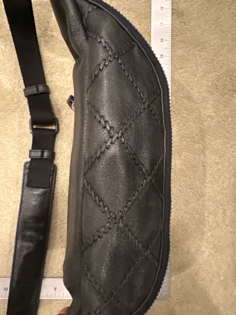 Aimee Kestenberg Black Leather Quilted Belt Bag Crossbody Fanny Pack Large - Picture 11 of 12